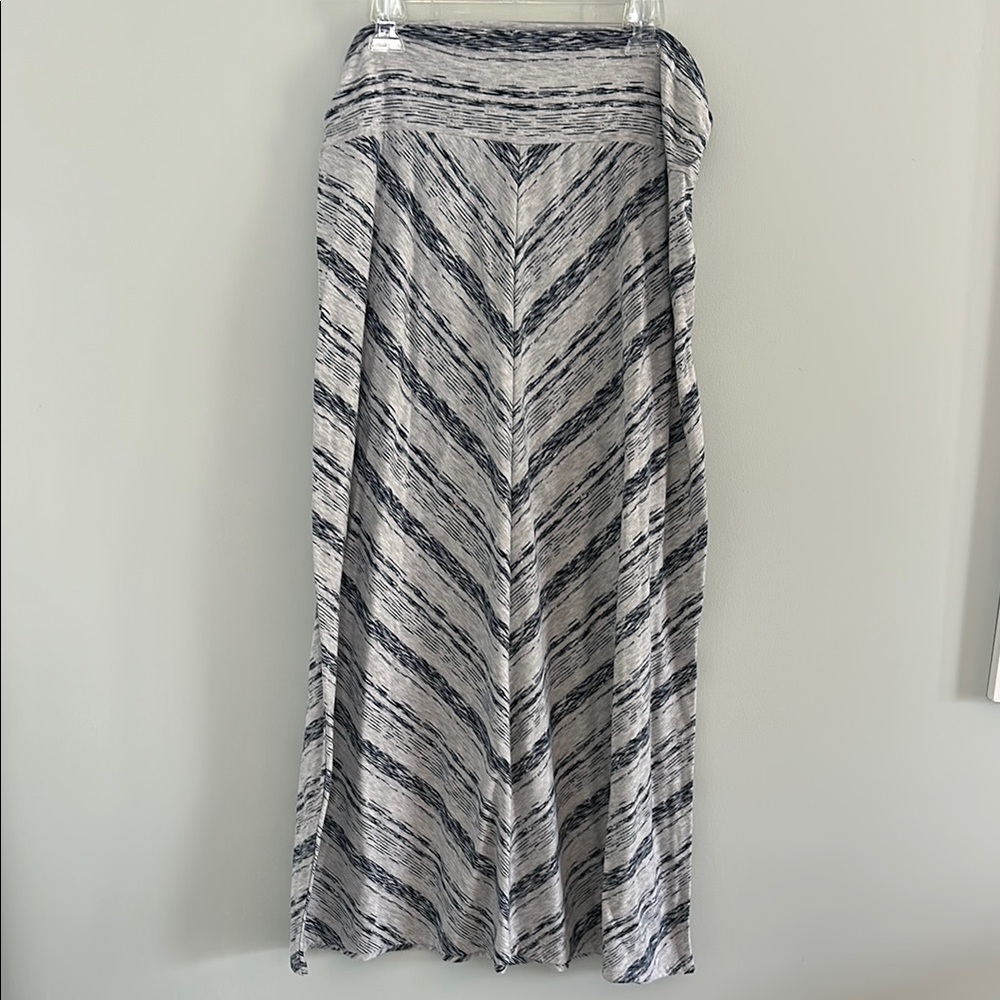 Navy and light gray maxi skirt